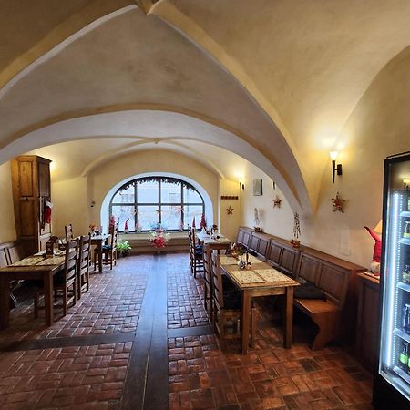 Hotel Opat Kutna Hora Luaran gambar