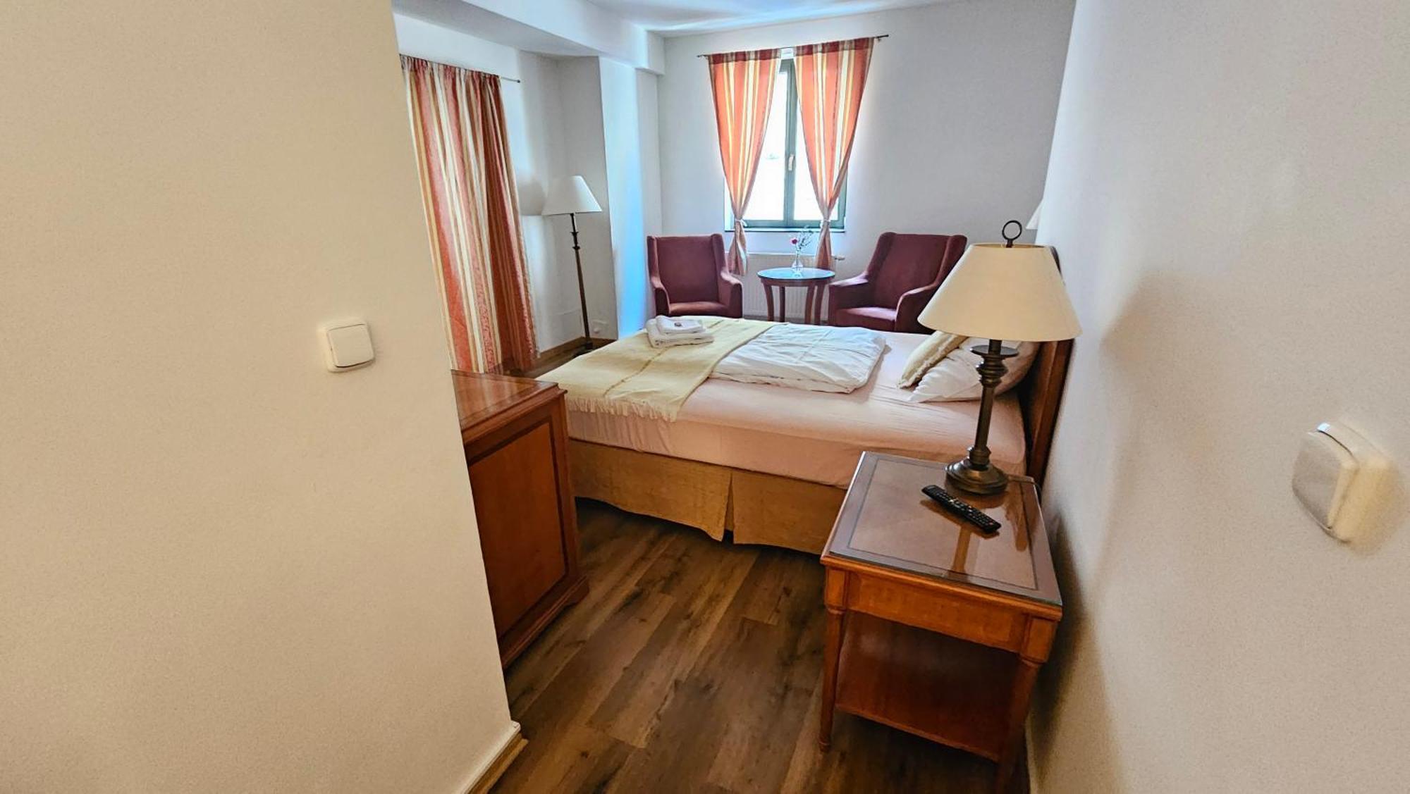 Hotel Opat Kutna Hora Luaran gambar