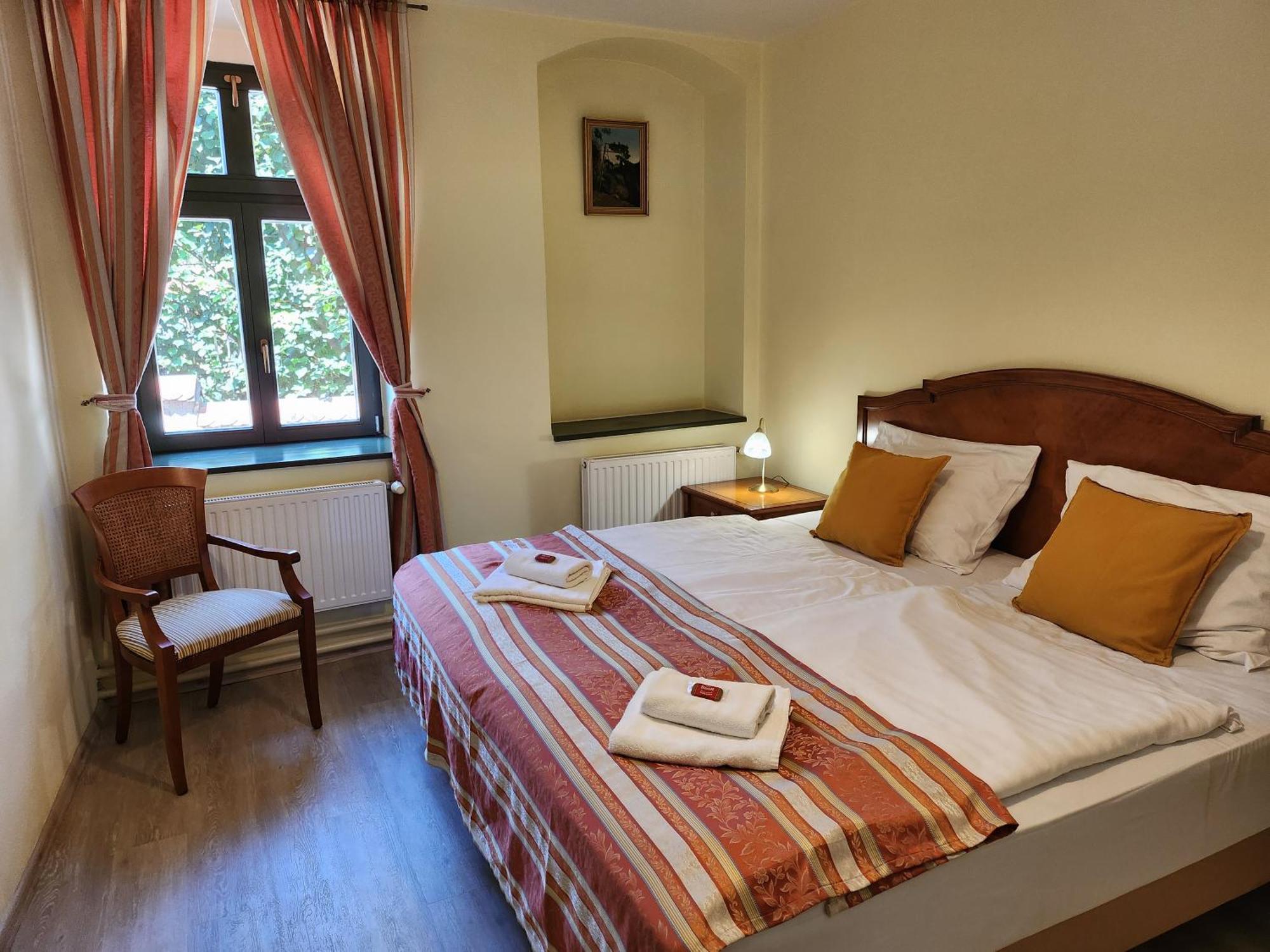 Hotel Opat Kutna Hora Luaran gambar