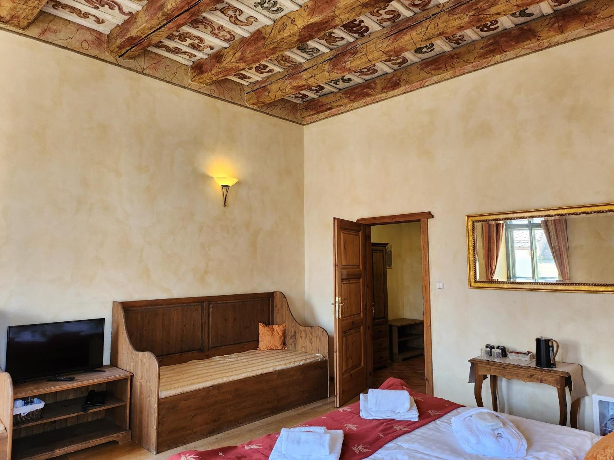 Hotel Opat Kutna Hora Luaran gambar