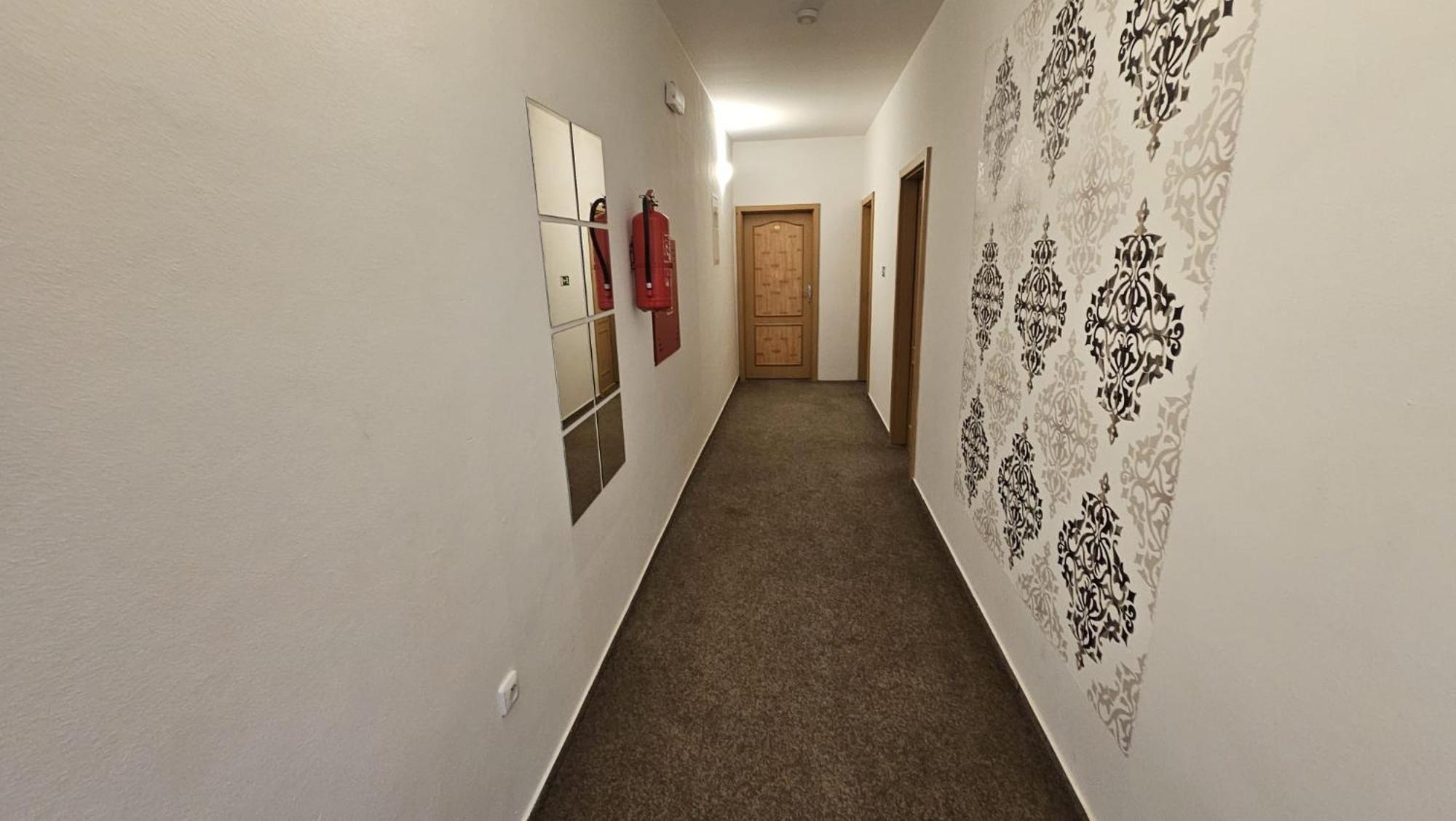 Hotel Opat Kutna Hora Luaran gambar