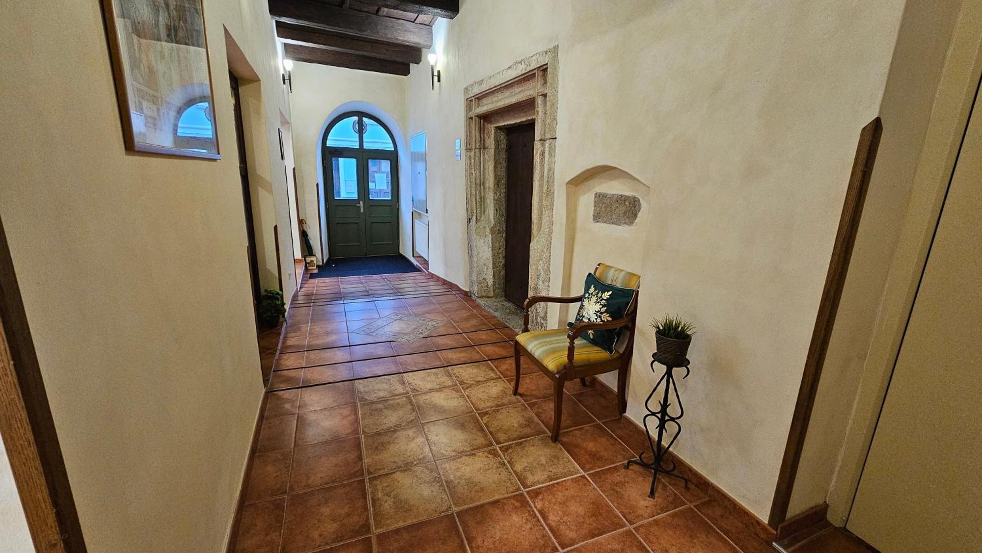 Hotel Opat Kutna Hora Luaran gambar
