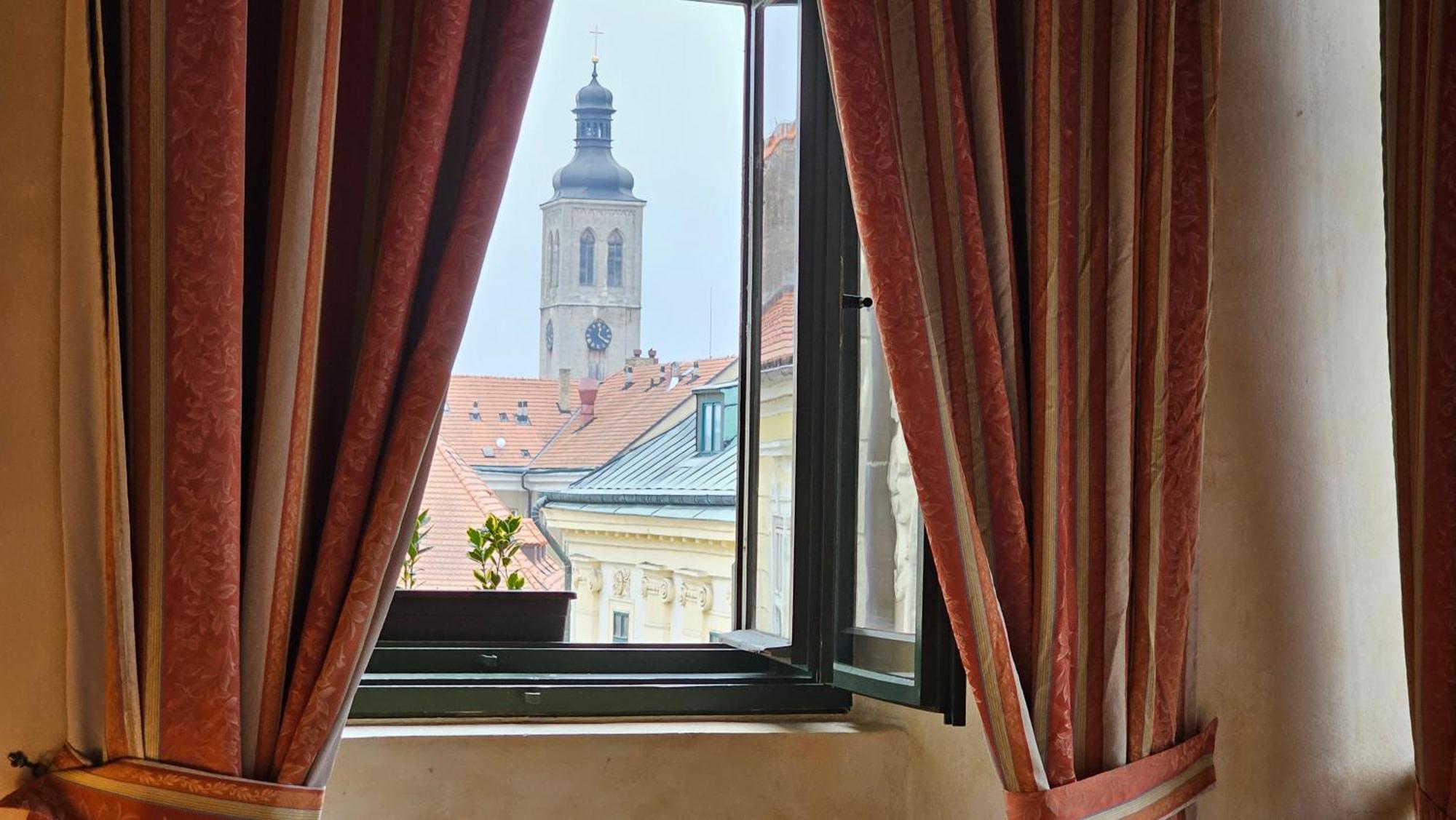 Hotel Opat Kutna Hora Luaran gambar